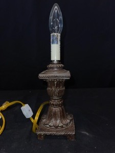 Table lamp