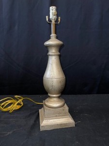 Table lamp