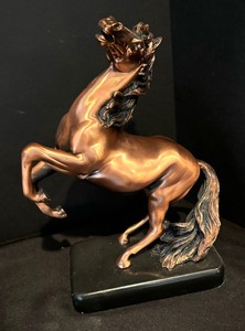 lot 105 image: Horse Motif Sculptures, Frame and SaltPepper Shakers
