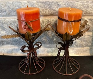 lot 137 image: Festive Fall Decor