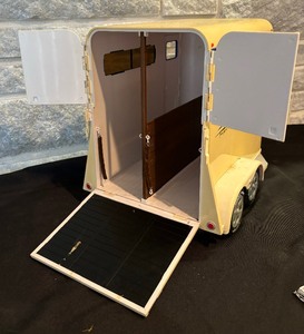 lot 138 image: Breyer Show Horses Trailer