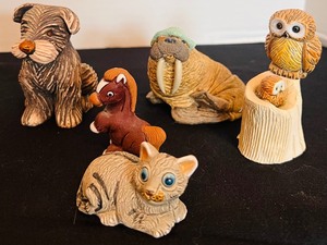lot 154 image: Adorable Figurines Including Kitten, Dogs, Turtles and More