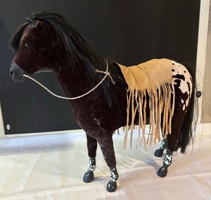 lot 193 image: American Girl Doll Kayas Mare