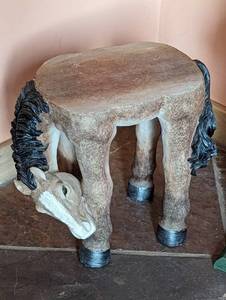 lot 49 image: Wood Horse and Resin Stand