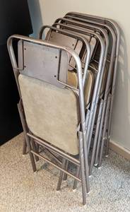 lot 67A image: Folding Chair Set