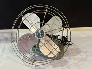 lot 15 image: Vintage Zero Metal Fan
