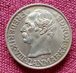 lot 3 image: 1911 Denmark Silver 25 Ore Coin