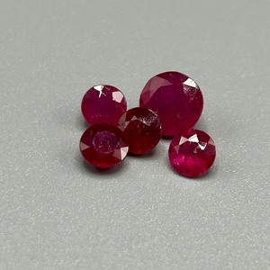 14.66 Carat Red Gemstones Round Faceted Cut - Various Size & Color Loose Stones Set of 5