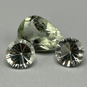 15.49 Carat Green Quartz Round Faceted Starburst Cut & Pear Faceted Cut Loose Stones Set of 2