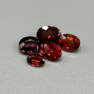 4.55 Carat Brownish Orange Red to Purple Garnet Oval Faceted Cut - Various Size Assorted Lot of Loose Stones Set of 5