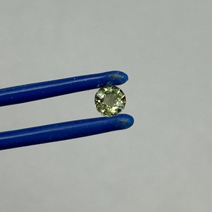 0.54 Carat Green Sapphire Round Faceted Cut