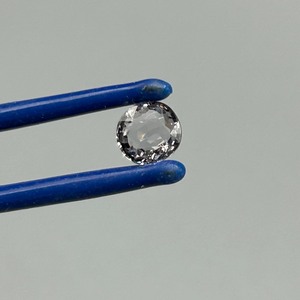 0.87 Carat Quartz Round Faceted Cut