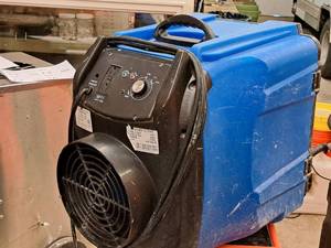 lot 13 image: Abatement Technologies Predator 750 Air Scrubber Air Filtration System