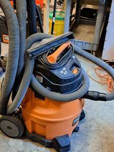 lot 68 image: Ridgid 16-Gallon Shop Vacuum
