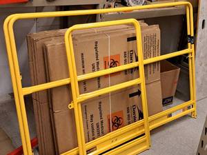 lot 72 image: Lot of (4) MetalTech Scaffold Side Rails