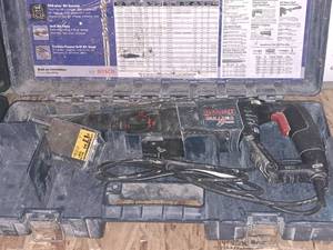 lot 81 image: Bosch Bulldog Xtreme Hammerdrill with Case and Bits