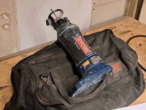 lot 98 image: Ryobi 18V Auto Scroller Saw P530