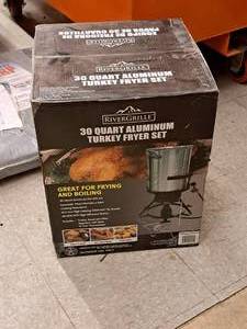 lot 118 image: RiverGrille 30-Quart Turkey Fryer Set (New )
