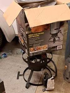 lot 119 image: RiverGrille 30-Quart Turkey Fryer Set (in original box)