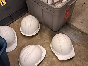 lot 128 image: Lot of (10) Assorted Hard Hats with Tote