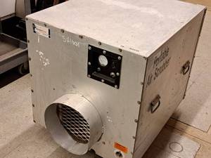 lot 22 image: Portable Air Scrubber Air Filtration System