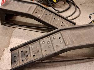 lot 140 image: Lot of (2) Car Ramps