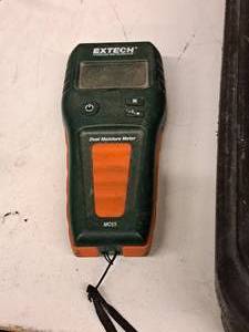 lot 156 image: Extech Moisture Meter