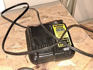 lot 168 image: DeWalt 12v20V Lithium Ion Battery Charger DCB107