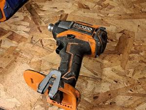 lot 175 image: Ridgid VSR 14 18V Impact Driver R86035