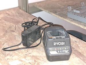 lot 182 image: Ryobi Battery Charger P118B