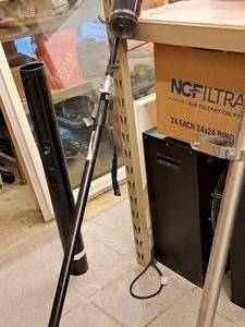 lot 206 image: Bestt Liebco Master 4-8 Extension Pole w Attachment