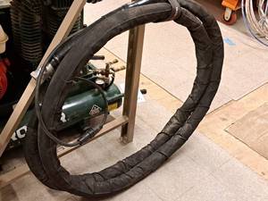 lot 209 image: High Capacity Hose w Attachments