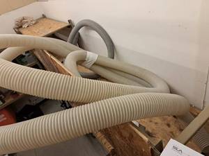 lot 215 image: Plastic Flex Hose 4x25-30