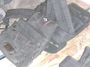 lot 286 image: Husky Tool Belt  3-pouch