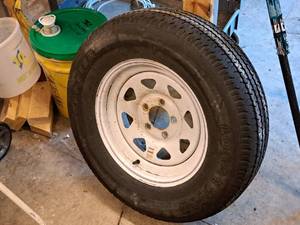 lot 300 image: Load Star ST20575R15-6PR Trailer Tire with 5-lug White Steel Rim
