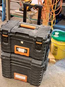 lot 302 image: Ridgid 2-piece Rolling Tool Box
