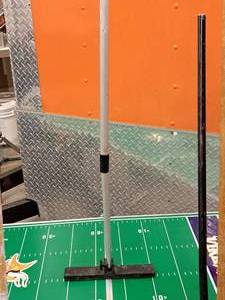 lot 365 image: Magnet Stick