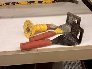 lot 387 image: (2) Trim Pullers and (1) Chisel