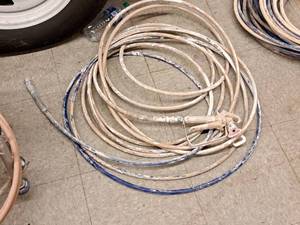 lot 396 image: Spray Gun and Hose