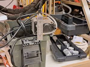 lot 425 image: Air Monitoring Kit with Case