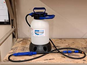 lot 432 image: Enviroguard Pump Sprayer
