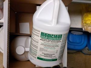lot 487 image: Lot of (4) Prorestore Mediclean Germicidal Cleaner Concentrate  Lemon 1-Gallon Plastic Jug
