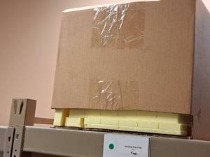 lot 515 image: Lot of (1 Box) Foam Pads