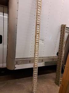 lot 530 image: 10 Cargo Track