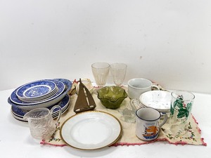 lot 77 image: Assorted GlasswareChina