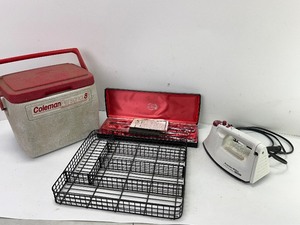 lot 86 image: Kitchenware