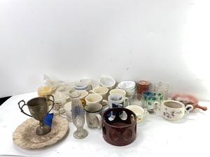 lot 87 image: Vintage Coffee Cups