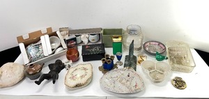 lot 89 image: Vintage Miscellaneous