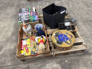 lot 126 image: Assorted Home Decor etc