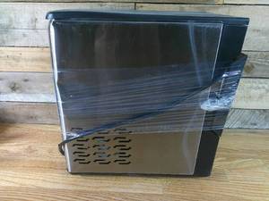 Insignia - 44 Lb. Portable Nugget Icemaker with Auto Shut-Off - Stainless Steel (ModelNS-IMN44SS2)-Some Damage